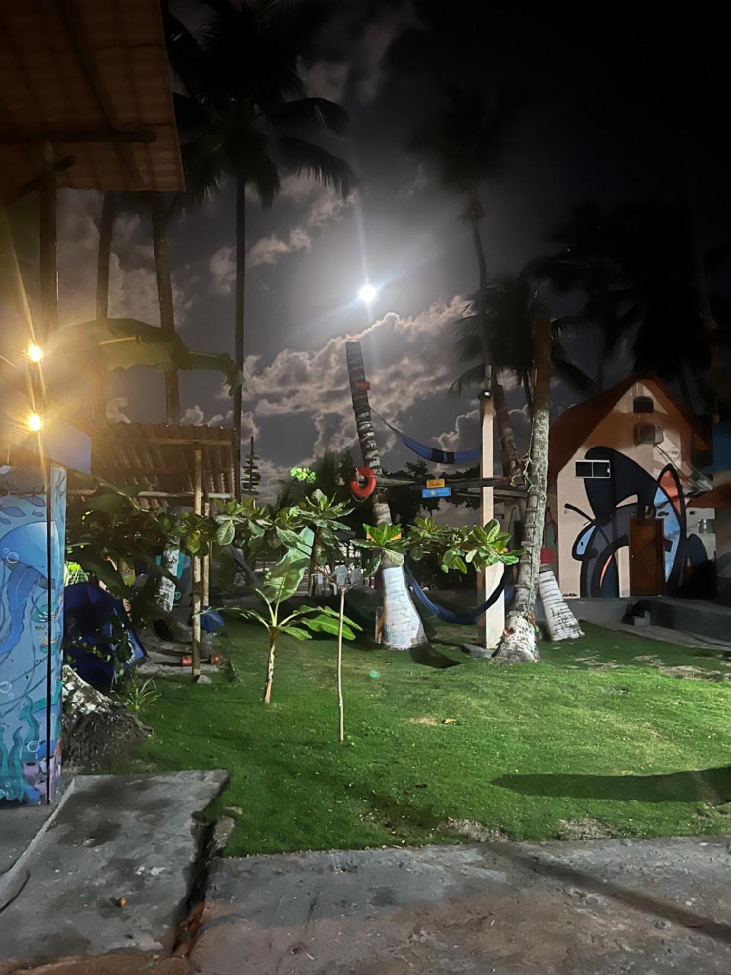 Dos Gnomos Paraiso Mistico Pe Na Areia Campsite *