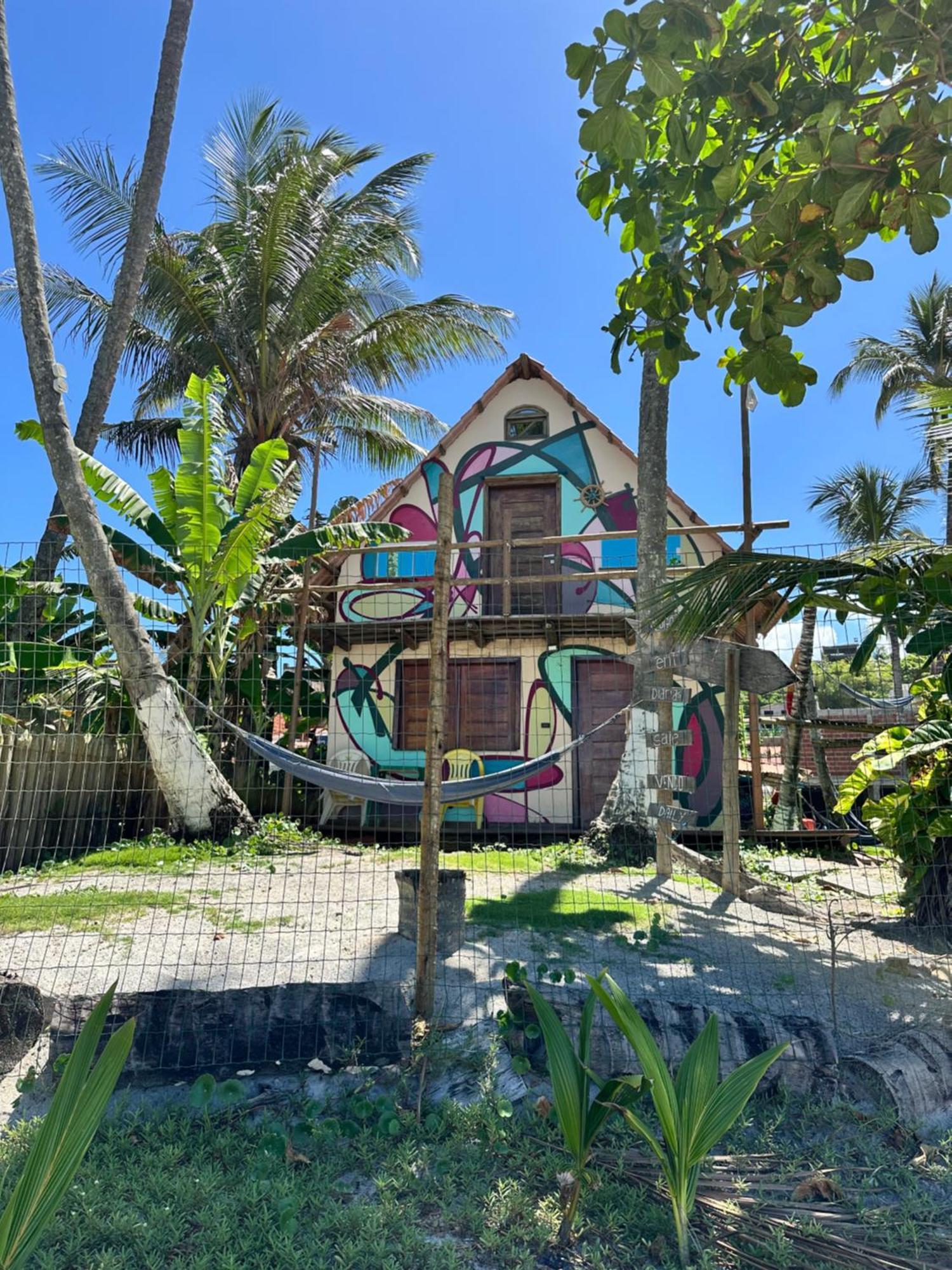 Dos Gnomos Paraiso Mistico Pe Na Areia Campsite Ilheus